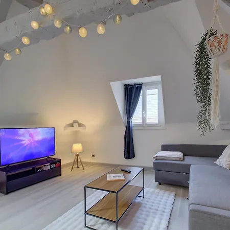 Cozy T2 - Quartier De Nantilly - *